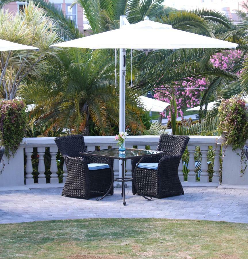 Rosedon Hotel Pembroke Luaran gambar